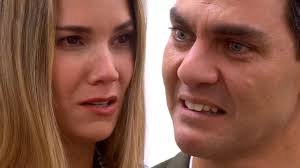 Al fondo hay sitio: Escucha "Y ahora", la romántica canción de Macarena y  Mike