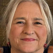 Tobacco farming and stringing techniques in local fun day events