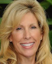 Joanna Stark's Instagram, Twitter & Facebook