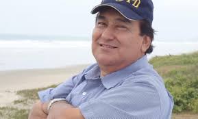 Espectáculos. 'Darwin', cantante ecuatoriano, representante de la balada  romántica nacional murió a los 72 años de edad