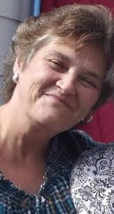 Paula Kemper's Instagram, Twitter & Facebook