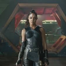Once here, thor learns what it takes to be a true hero. Tor Zhenshina Pervyj Lgbt Supergeroj I Vozvrashenie Doktora Strendzha Kakoe Kino Gotovit Marvel Buro