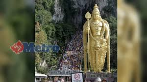 Goa di batu caves sangat besar. Batu Caves Sebagai Pusat Pelancongan Dunia