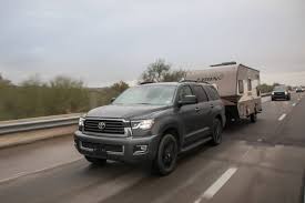 Towing capacity as the 2018 model, with up to 1,750 lbs with the hybrid engine system. Which 2018 Full Size Suv Is The Best Tow Rig News Cars Com