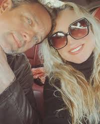 In this weeks episode, we get into the complex and personal journey of  navigating grief, resilience, and the unexpected ways life brings  connection and hope. Joined by Vanessa Fields and Jamy Lapointe,