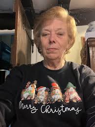 The first time I have done a selfi.. Plus without my specs, I couldn't see  what I was taking 🤣🎄Merry Christmas Jumper day.