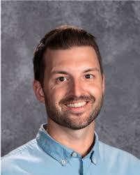 Justin Hester's Instagram, Twitter & Facebook