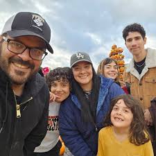 Girl joins middle school wrestling team with bjj experience