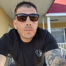 PROVE TO SATAN THAT YOUR HANDS ARE NOT TOO BUSY tO ДАРБГВЫВАЛ GOD  GODISGOOD!' IS GOOD!"