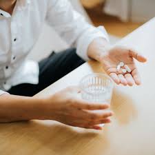 Lesen sie welche wirkung nach der einnahme von navela 1,5 mg die dosierung von navela 1,5 mg tabletten hängt grundsätzlich von den anweisungen ihres arztes. How To Take Oral Medications Properly