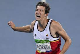 Thomas van der plaetsen heeft woensdag tijdens het verspringen, de tweede proef in de tienkamp op de olympische spelen van tokio, een hamstringblessure opgelopen. Tienkamper Thomas Van Der Plaetsen Ik Aanvaard De Onzekerheid De Zondag