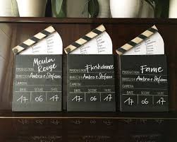 In cui resti intatta la vostra giovinezza. Tabella Personalizzato Per Matrimonio Tema Cinema Ciack Progettati Con Gli Sposi E Costruiti A Mano Matrimonio Feste A Tema Hollywood Tema Cinema