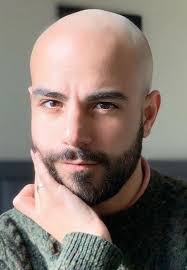 From buzz cuts to skin fades to classic pomps , quiffs and slick backs , all of these cool haircuts for guys will make a statement at the beach. Pin By Mario On Glatze 2 Bald Men With Beards Bald With Beard Bald Head With Beard