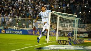 Franco coman se convirtió en el héroe del día con dos goles que liquidaron a los visitantes. Pulga Rodriguez Hat Trick Gives Atletico Tucuman Victory Over Tigre Aldosivi Secure Valuable Win Against Estudiantes Video Golazo Argentino