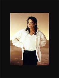 Özge özpirinççi'nin michael jackson olma ihtimali bile michael jackson'ın ölmüş olma ihtimalinden daha güçlü. Ozge Ozpirincci Michael Jackson A Benzetildi Trendus Com
