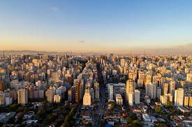 Confira status de voos, mapa dos terminais, localização de estabelecimentos comerciais, estacionamento, restaurantes, lojas e muito mais. Sao Paulo Die Brasilianische Metropole Uberrascht Urlaubsguru