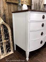 A beginners tutorial on how to paint furniture white. How To Get Farmhouse White Painted Furniture By Just The Woods