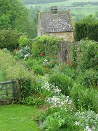 Manor Garden Snowshill French Cottage Garden Manor Garden Cottage Garden Design