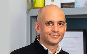 King's cancer and robot surgery save Surrey estate agent