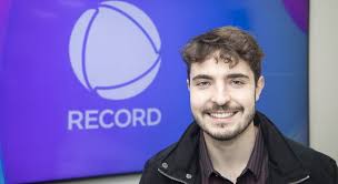 João Augusto Liberato abre o coração sobre estreia na RECORD: ‘Às vezes não cai a ficha direito, estou feliz e orgulhoso’