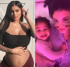 A informação foi confirmada por diversas fontes ao website page six. Kylie Jenner Relembra Gravidez Em Raro Clique E Fala Do Aniversario Da Filha Nem Consigo Acreditar Estrelando