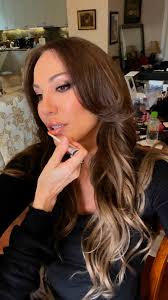 Gledis Glad Tracy Kemble Mrs Globe