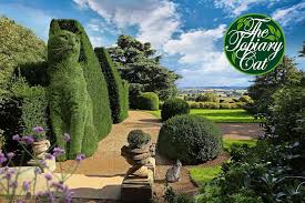 The Topiary Cat Visits Ascott House Cat Garden Art Topiary Topiary Garden