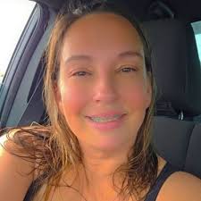 Jennifer Lee Hanks (@jenreeves129)