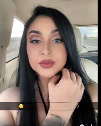 Maria Gee's Instagram, Twitter & Facebook