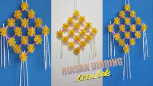 Kalau biasanya terbuat dari besi atau tembaga, ada juga yang membuat lampu gantung dari benang hingga kertas. Cara Membuat Hiasan Dinding Sedotan Yang Mudah Dan Sederhana Youtube