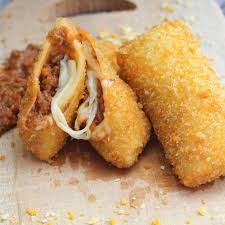 Kecil • margarin / minyak goreng buat tumis • wortel potong dadu • kentang potong dadu • sosis potong dadu kecil • daging burger iris kecil r h isi risol rogout sayur. Kreasi Berbagai Macam Risoles Menumasakan Com