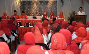 Bangunan umno sri gading parit raja 86400 batu pahat. Berita Harian On Twitter Ketua Umno Bahagian Shah Alam Datuk Azhari Shaari Kanan Berucap Pada Perasmian Mesyuarat Perwakilan Pergerakan Wanitan Umno Bahagian Shah Alam Di Bangunan Umno Shah Alam Foto Mohd