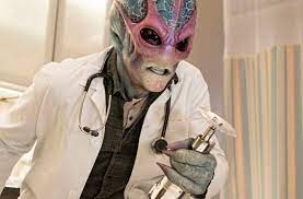 Шеннон коли, дженнифер фанг, дэвид добкин. Watch Resident Alien Season 1 Episode 2 Live Online