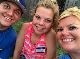 Sonia Cowley's Instagram, Twitter & Facebook