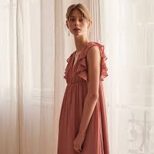 Succombez aux iconiques fragrances de la maison artisan parfumeur. Robe Invitee Mariage Les Plus Beaux Modeles A Porter