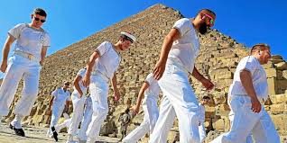 9m ☀ localisée dans le département du morbihan en bretagne, lorient compte près de 60 000 habitants, appelés lorientais qui bénéficient d'un climat. Le Telegramme Lorient Pourquoi Le Bagad De Lann Bihoue Peut Sonner En Egypte