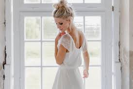 Get inspired by our lookbook and find a lot of brands ✔ nike, adidas, converse and more ✔. Ein Brautkleid Mit Flatterarmeln Heiraten Hochzeit