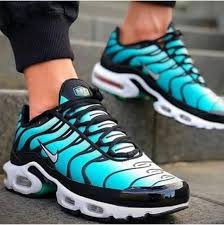 Sneakrlovrs On Instagram Nike Air Max Tn Plus Airmaxtnplus Niketn Nikeairmaxtn Tnplus Ai Chaussures Nike Chaussure Nike Homme Chaussure Basket Nike