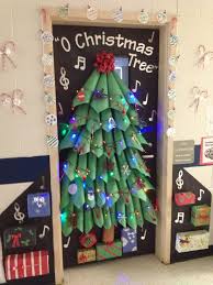 Christmas Door Decoration | Art | Christmas Classroom Door 