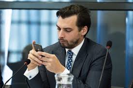 — thierry baudet (@thierrybaudet) december 14, 2020. Forum Gaf Sinds Begin Crisis Duizenden Euro S Uit Aan Online Berichten Over Corona Politiek Ad Nl