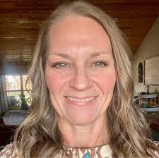 If yall like caramel and sweetness this is your drink! My go to is the  “Funnel cake” blonde add caramel drizzle, i never get cold foam but tried  it today and 10/10