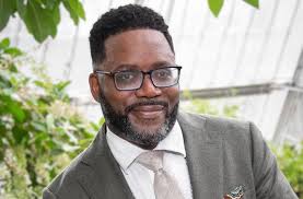 Professor Bryan Adamson wins groundbreaking case in Washington Appellate  Court