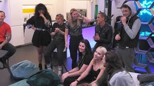 Big brother is a television show made in the uk, where contestants take part in a challenge to see who will last the longest in the big brother house, the winner will take home a large cash prize while the. Warum Versagt Big Brother Wo Liegen Die Probleme Was Muss Verbessert Werden Kleine Quoten Fur Grossen Bruder Auf Tv Wunschliste