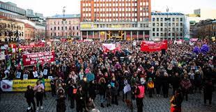 En nasjonal kvinnedag ble først arrangert i usa i 1909, mens en internasjonal dag ble vedtatt året etter på sosialistinternasjonalens konferanse i københavn, der over 100 kvinner fra 17 ulike land deltok. H7gl6bjqjjalom