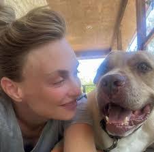 Leeann Schultz's Instagram, Twitter & Facebook