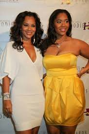 Though, she is 5′ 0″ in feet and inches and 169 cm in centimetres tall, she weighs about 132lbs in pound and 65 kg in kilograms. 40 Lisa Raye White Style Ideas White Style Beautiful Black Women Style