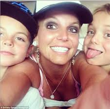 While sean and jayden mostly stay out of the spotlight, a recent instagram live video by jayden stirred up quite a bit of drama. Britney Spears Poses Alongside Adorable Sons Sean Preston And Jayden Daily Mail Online