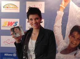 Anna Maria Zimmermann Hegt Hochzeitsplane Radio Gutersloh