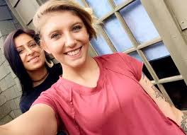 Posting for my nephew. My name is Jaizion Propps and I'm interested in cool  and genuine female penpals only for friendship and possibly more. I love  sports (Pittsburgh Steelers and Oregon Ducks),