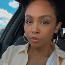 TVD literally could not have gotten past season one without Bonnie cleaning  up EVERYONE'S messes, so they should be thanking her for their favorite  show even existing in the first place 😭